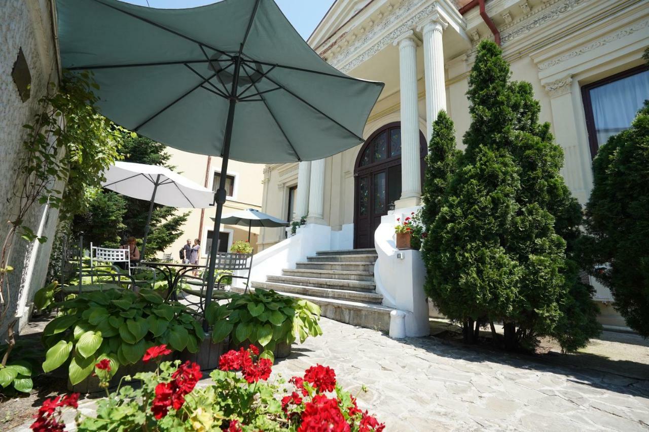 City Center Premium Apartments Bucharest Exterior photo