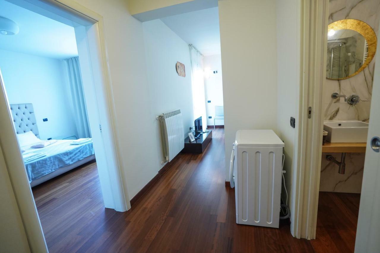 City Center Premium Apartments Bucharest Exterior photo